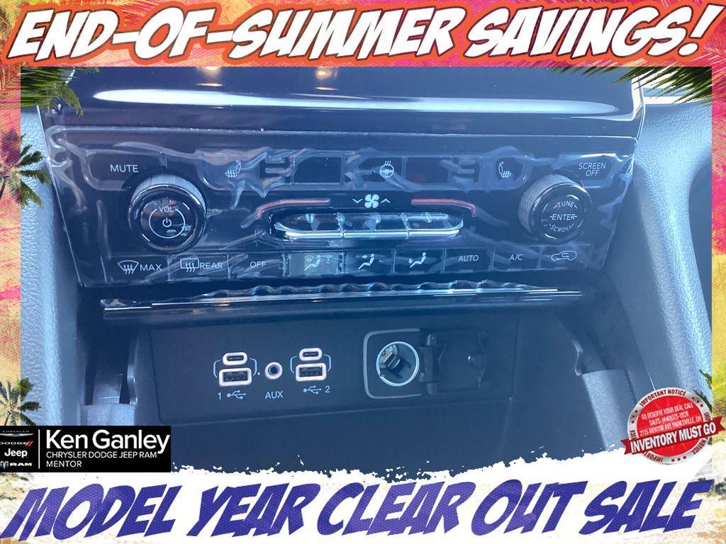 new 2025 Jeep Grand Cherokee car, priced at $46,576