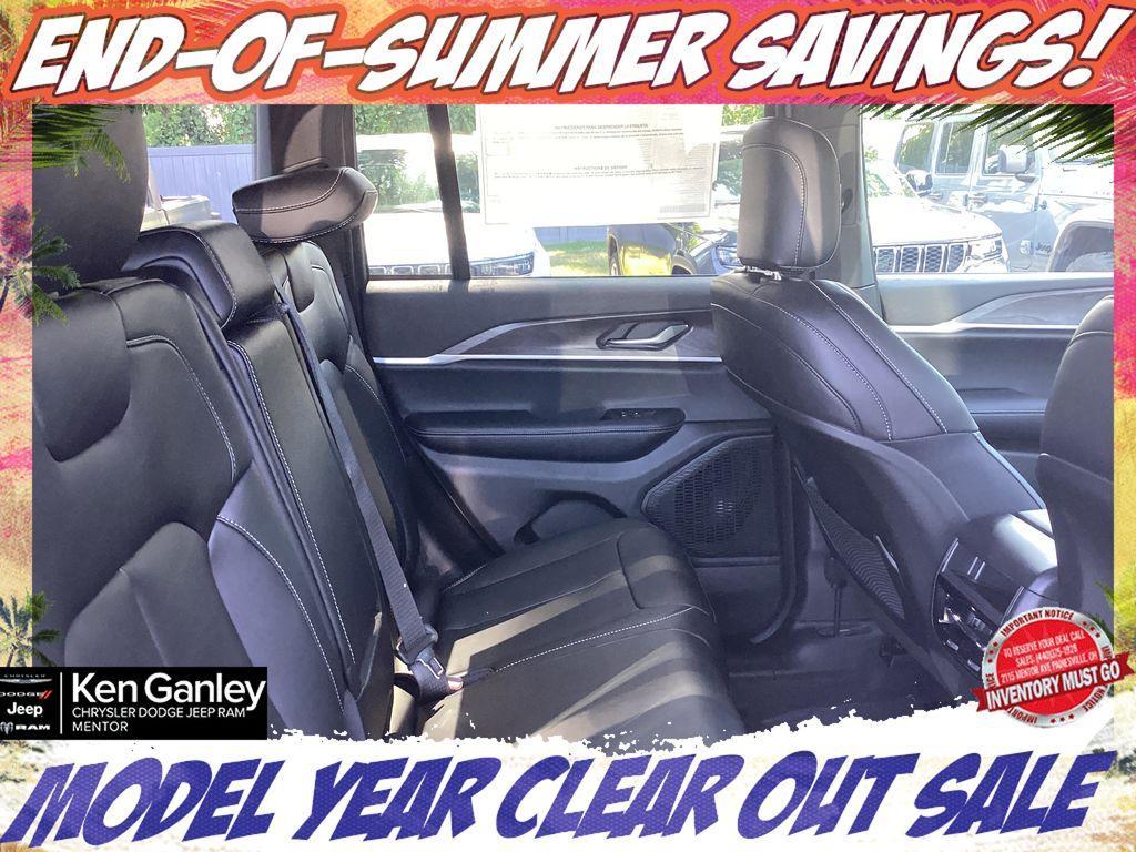 new 2025 Jeep Grand Cherokee car, priced at $46,576