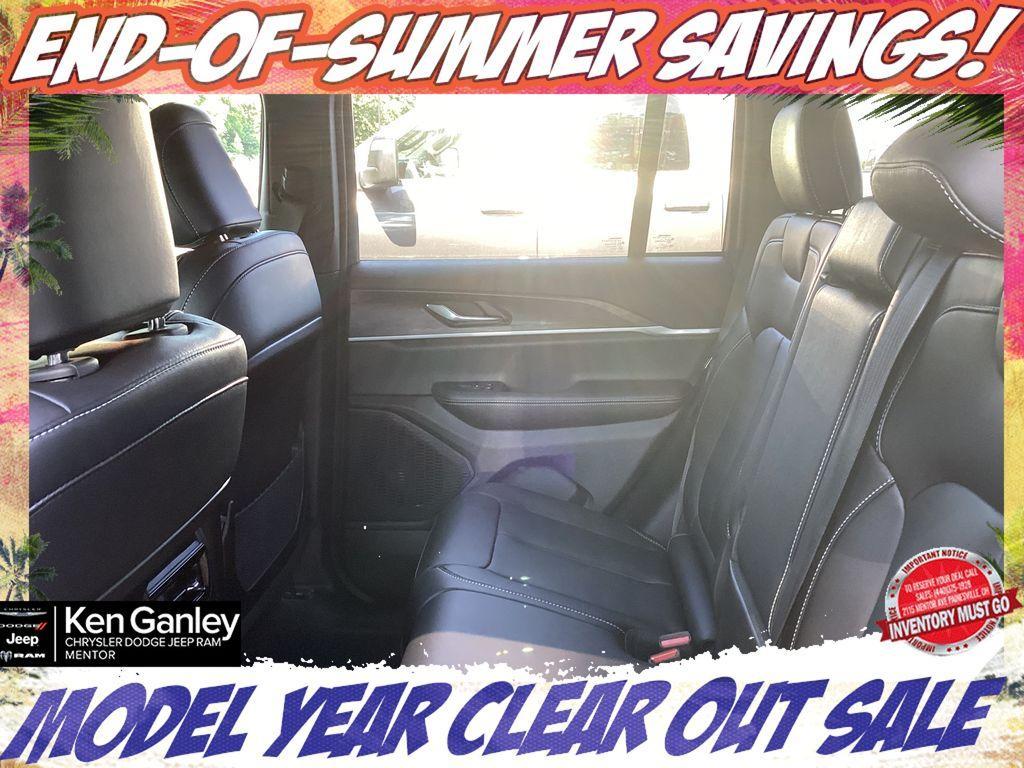 new 2025 Jeep Grand Cherokee car, priced at $46,576