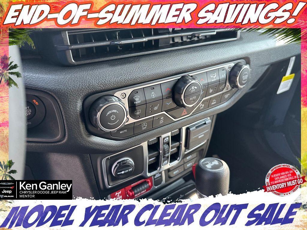 new 2025 Jeep Wrangler car, priced at $59,375