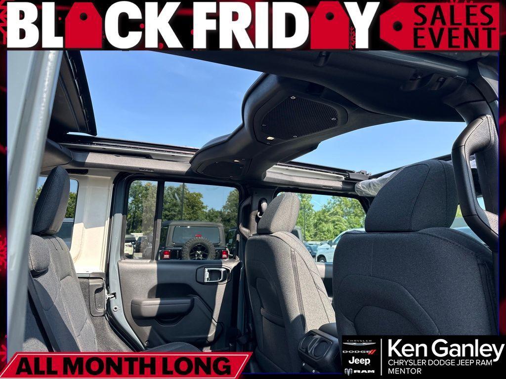 new 2025 Jeep Wrangler car, priced at $51,170