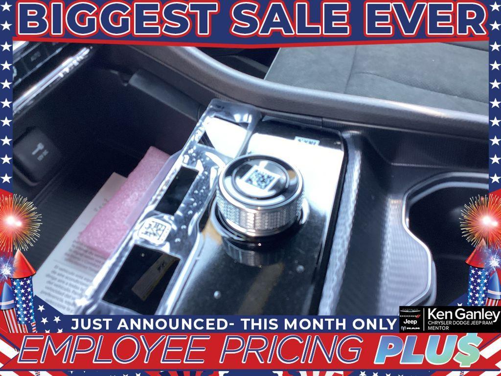 new 2025 Jeep Grand Cherokee L car, priced at $43,452