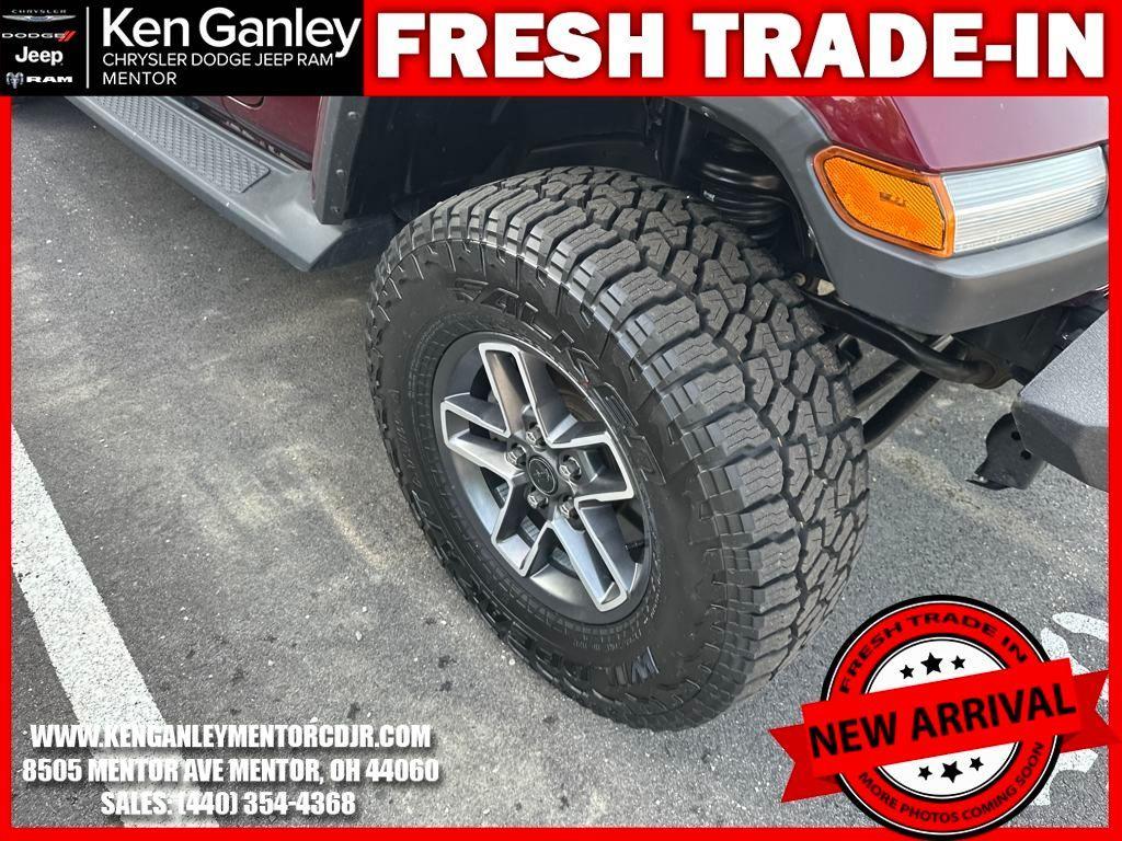 used 2022 Jeep Gladiator car, priced at $34,900