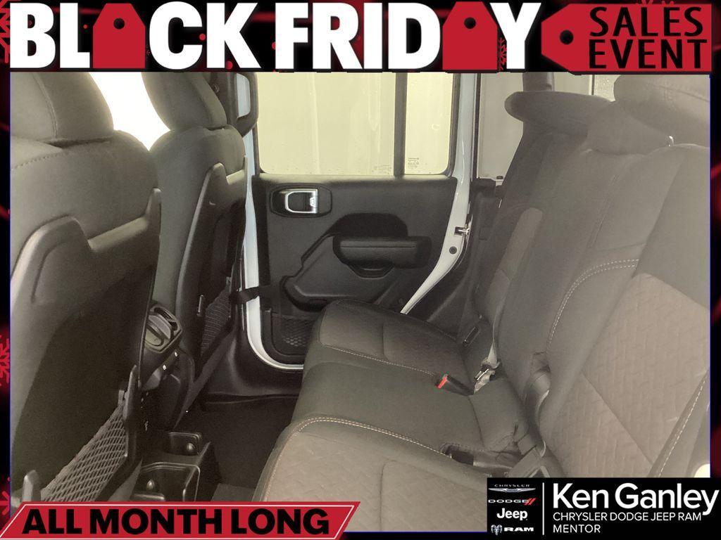 new 2026 Jeep Gladiator car, priced at $57,450