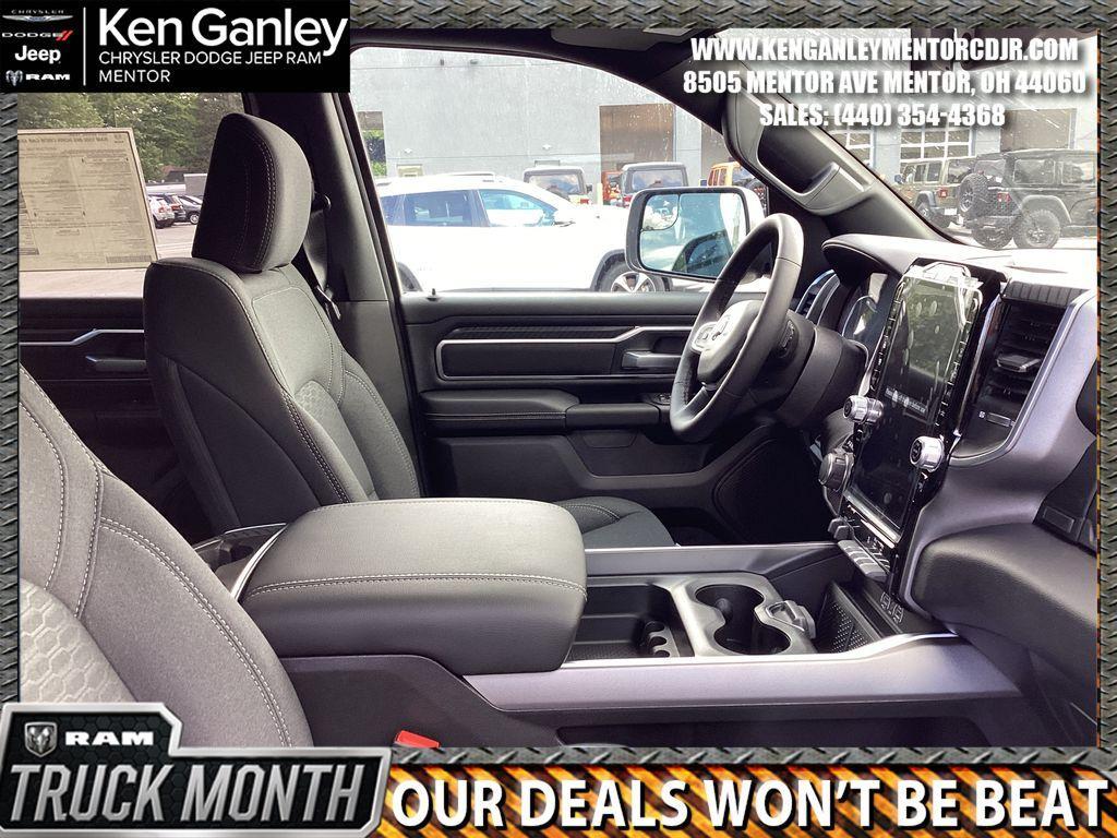 new 2025 Ram 1500 car, priced at $52,711