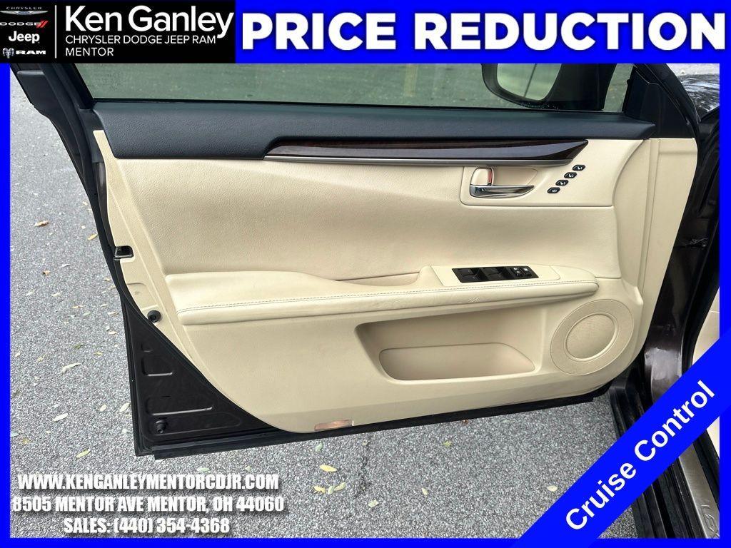 used 2013 Lexus ES 350 car, priced at $8,900