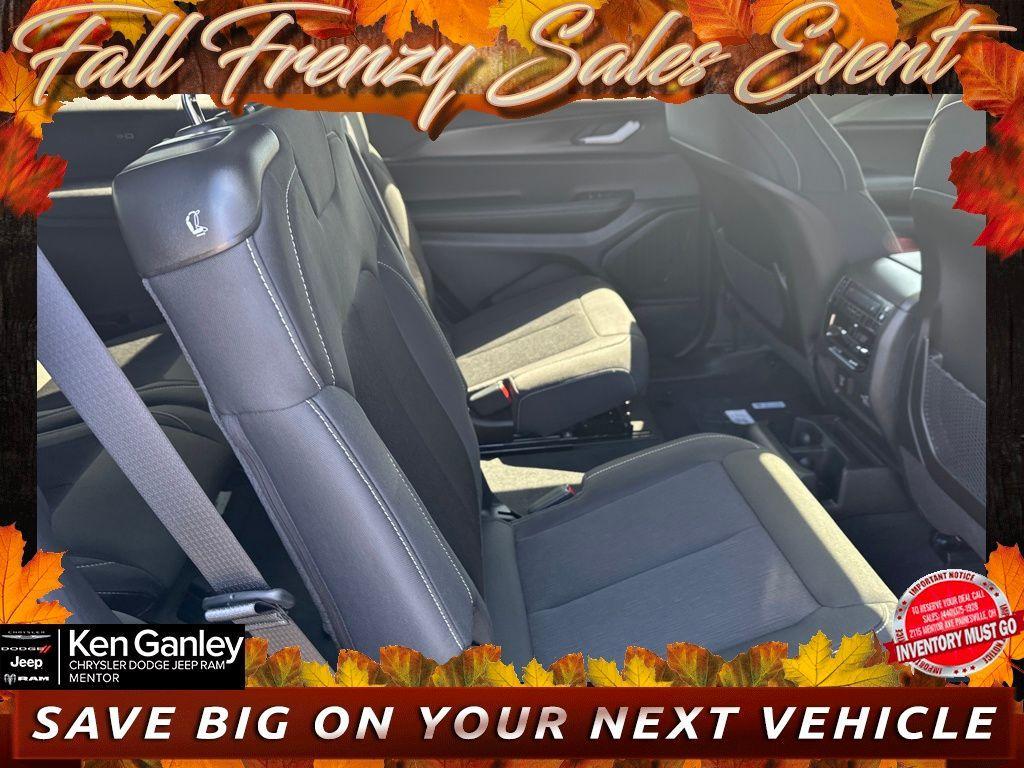 new 2025 Jeep Grand Cherokee L car, priced at $41,225