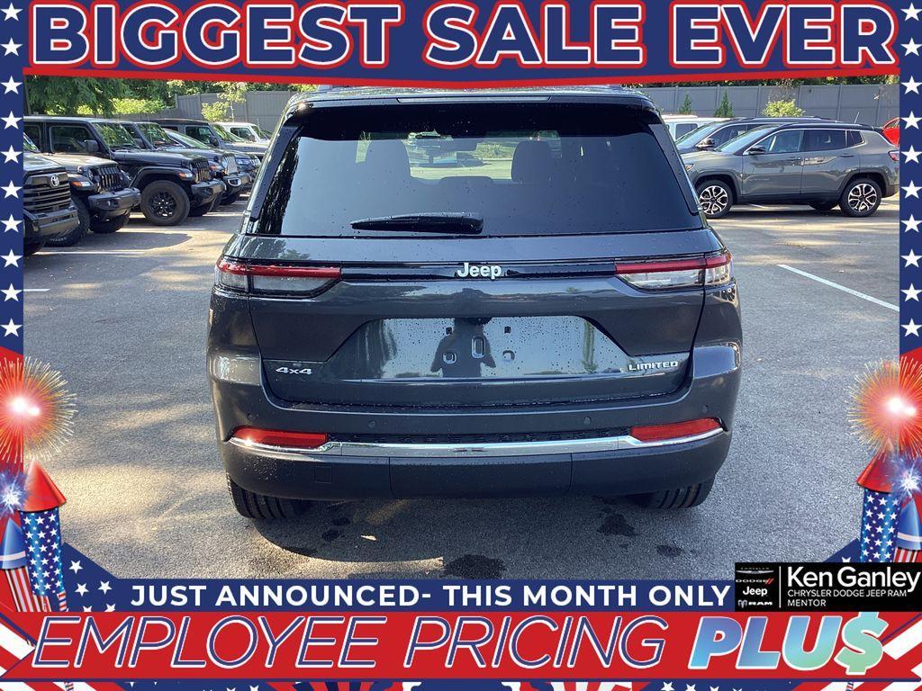 new 2025 Jeep Grand Cherokee car, priced at $47,576