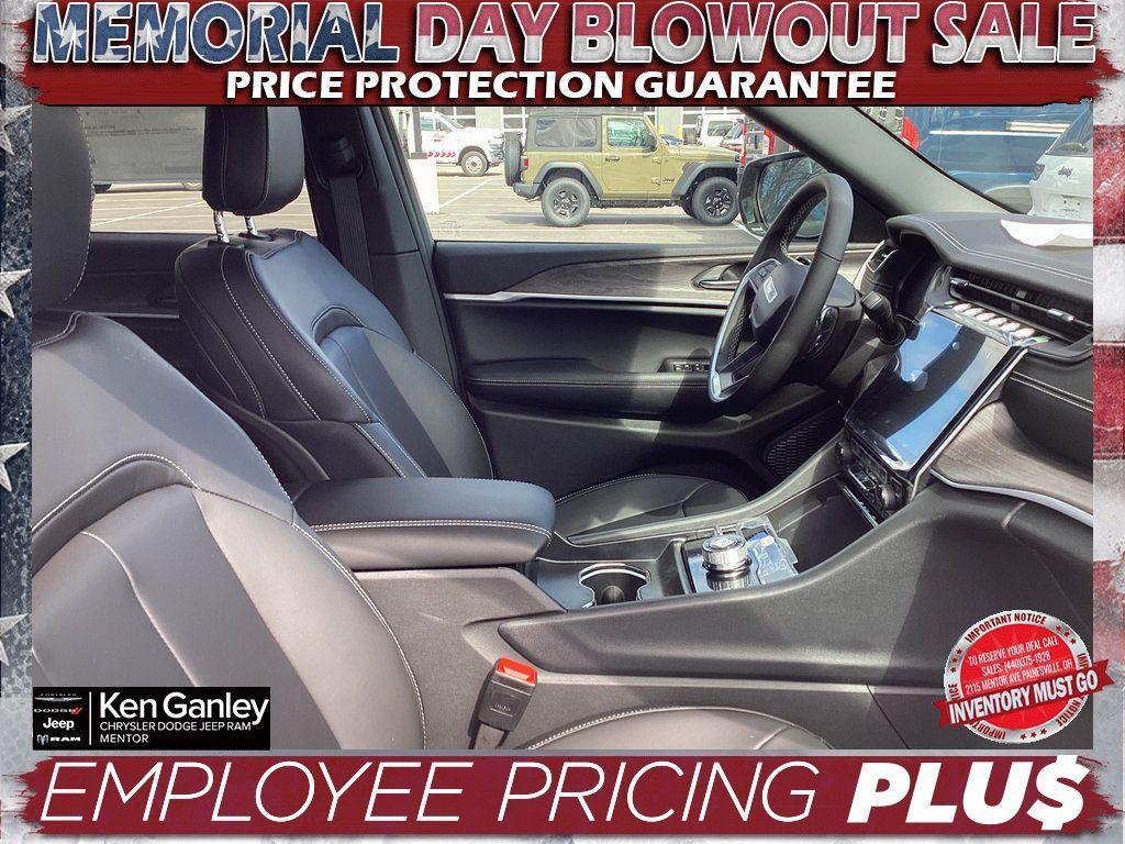 new 2025 Jeep Grand Cherokee L car, priced at $43,591