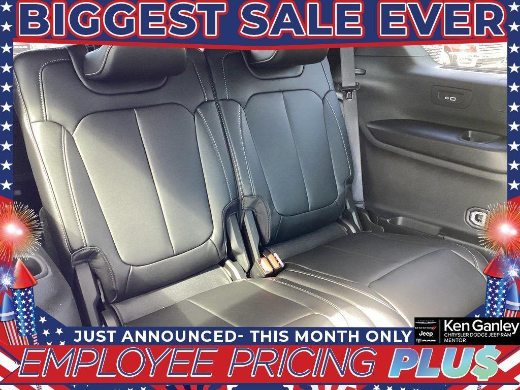 new 2025 Jeep Grand Cherokee L car, priced at $43,841