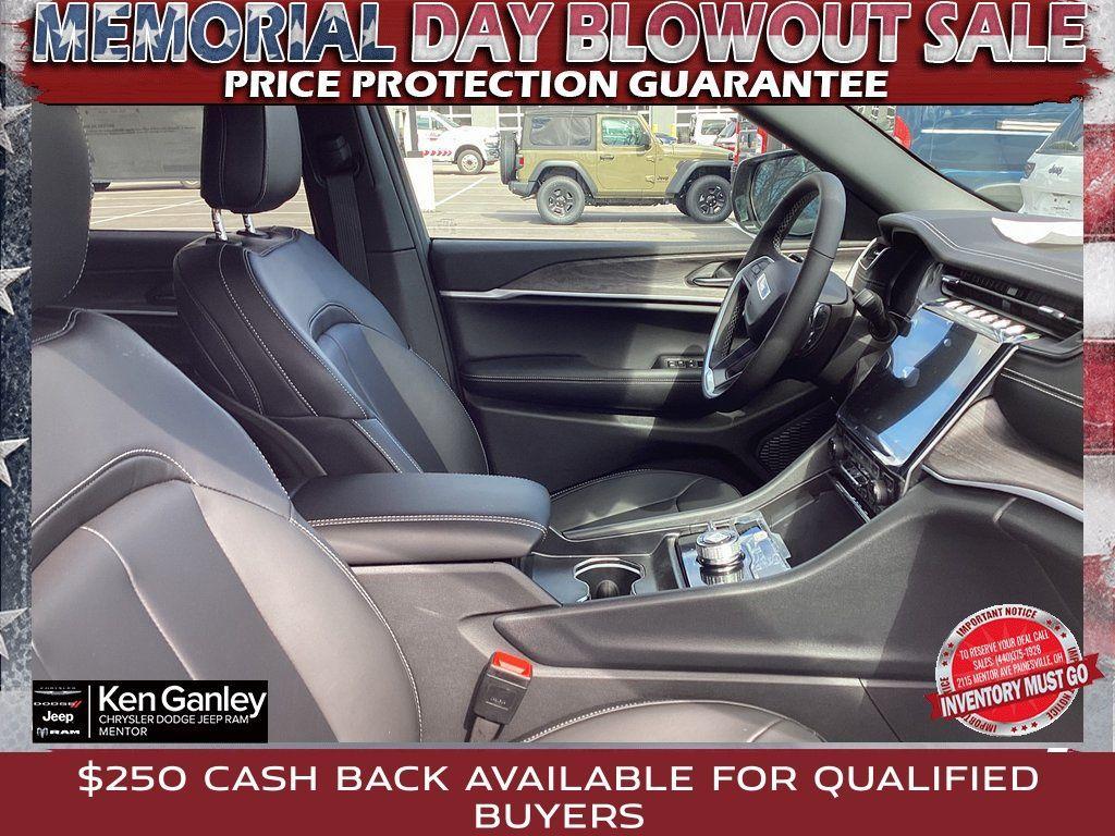 new 2025 Jeep Grand Cherokee L car, priced at $43,591