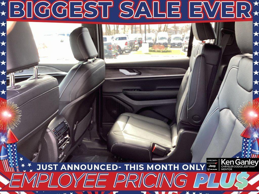 new 2025 Jeep Grand Cherokee L car, priced at $43,841