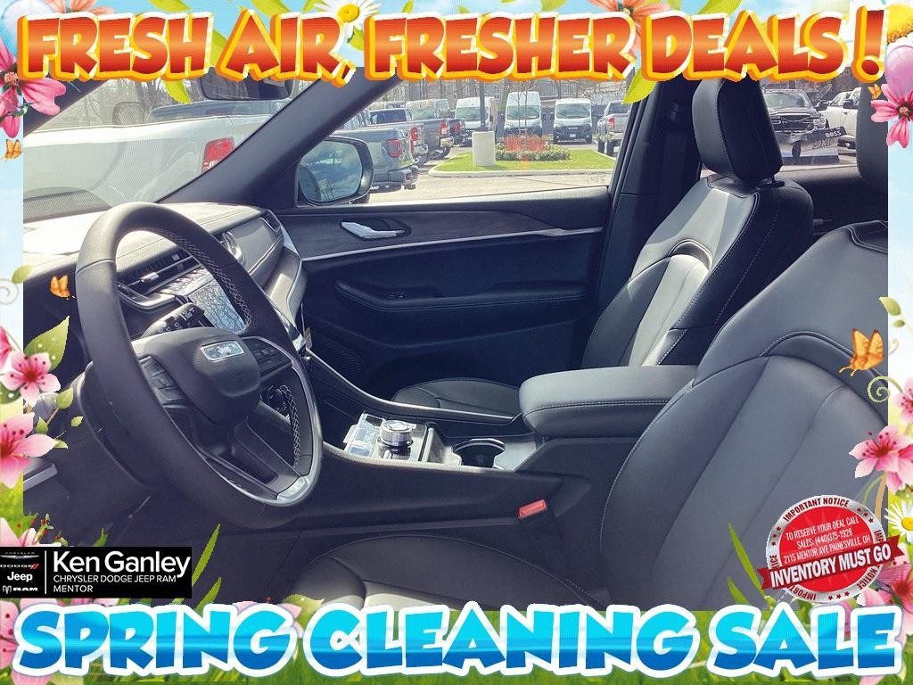 new 2025 Jeep Grand Cherokee L car, priced at $42,957