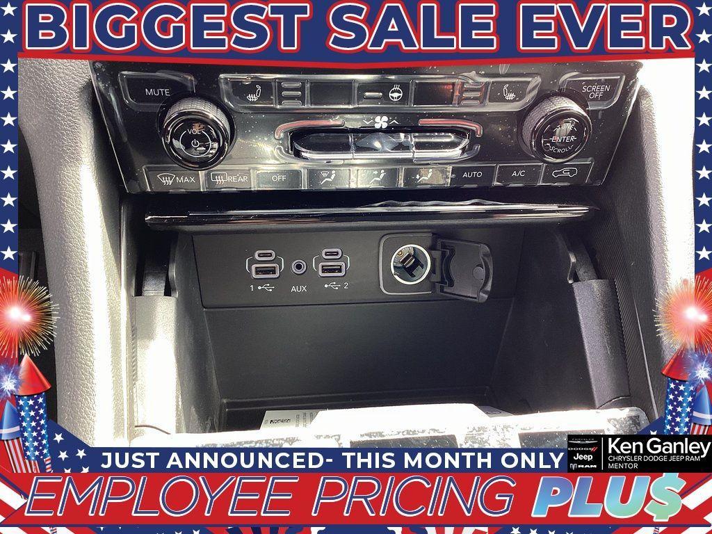 new 2025 Jeep Grand Cherokee L car, priced at $43,841