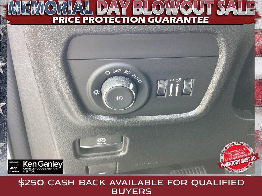 new 2025 Jeep Grand Cherokee L car, priced at $43,591