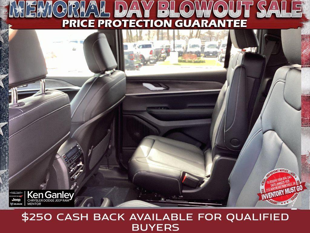 new 2025 Jeep Grand Cherokee L car, priced at $43,591