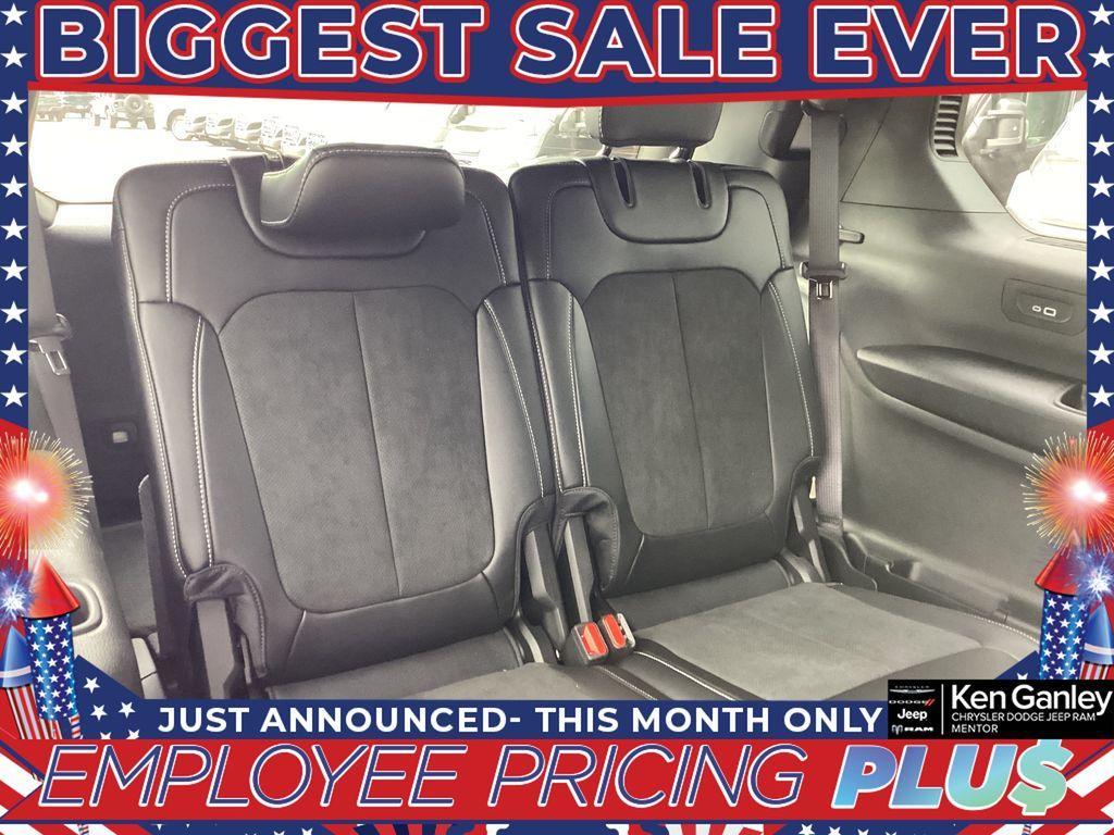new 2025 Jeep Grand Cherokee L car, priced at $43,452