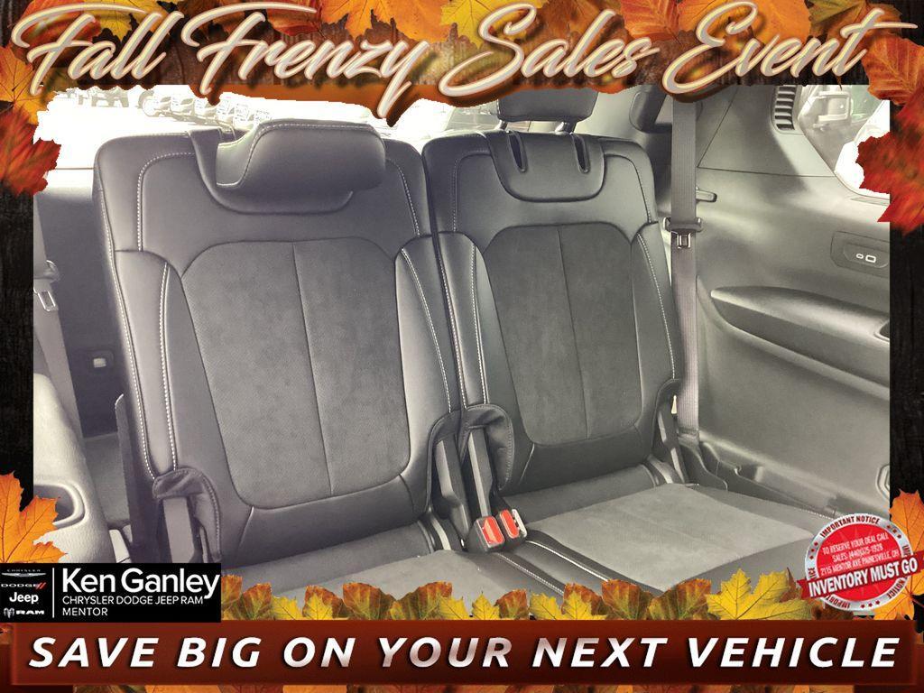 new 2025 Jeep Grand Cherokee L car, priced at $42,152