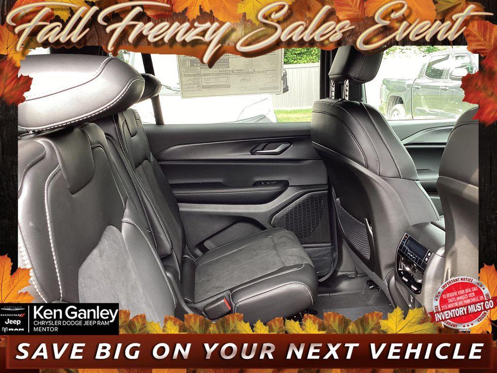 new 2025 Jeep Grand Cherokee L car, priced at $42,152