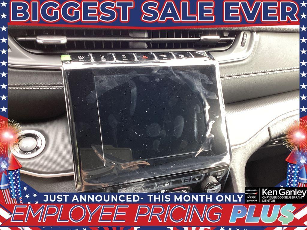 new 2025 Jeep Grand Cherokee L car, priced at $43,452
