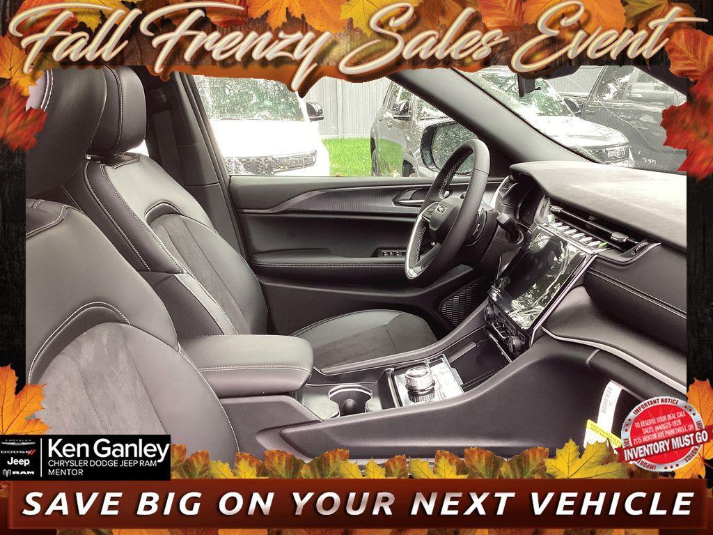 new 2025 Jeep Grand Cherokee car, priced at $41,074