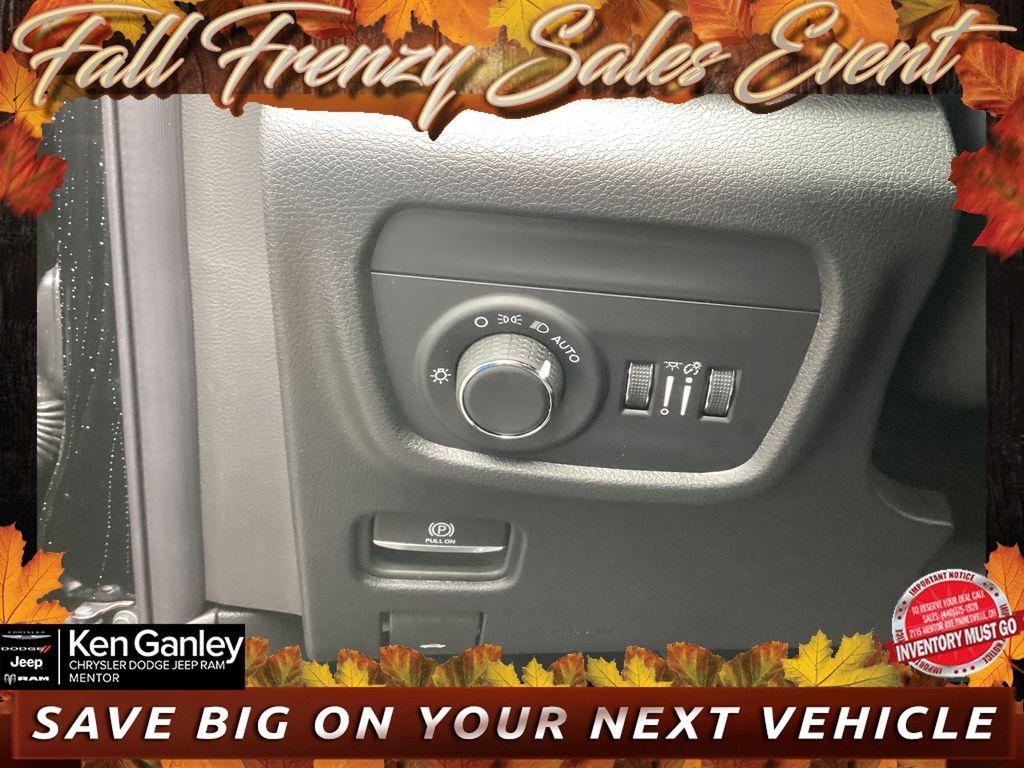 new 2025 Jeep Grand Cherokee car, priced at $41,074