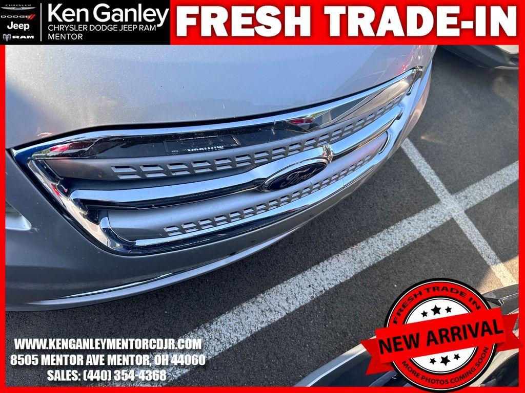 used 2010 Ford Taurus car, priced at $5,900