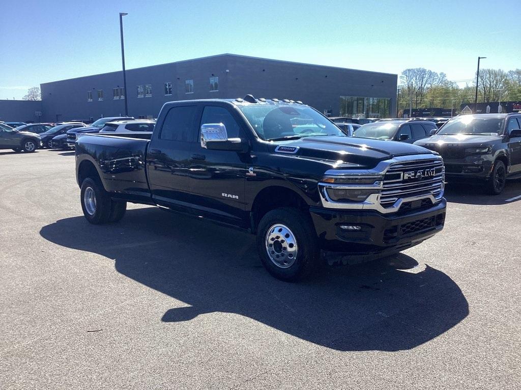 new 2025 Ram 3500 car, priced at $77,004