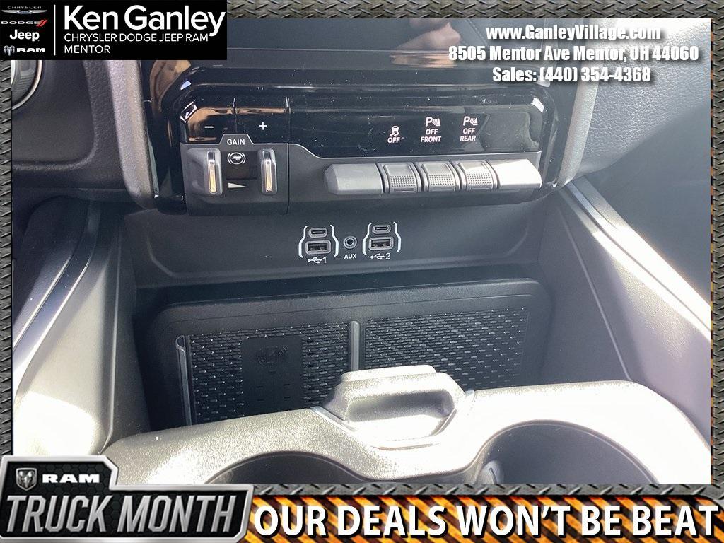 new 2025 Ram 1500 car, priced at $45,423