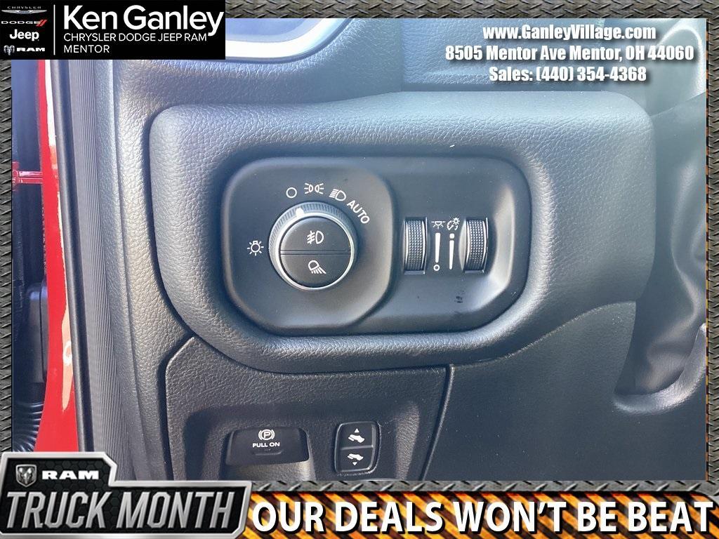 new 2025 Ram 1500 car, priced at $45,423