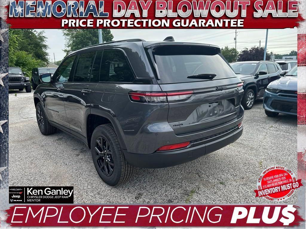 new 2024 Jeep Grand Cherokee car, priced at $44,001