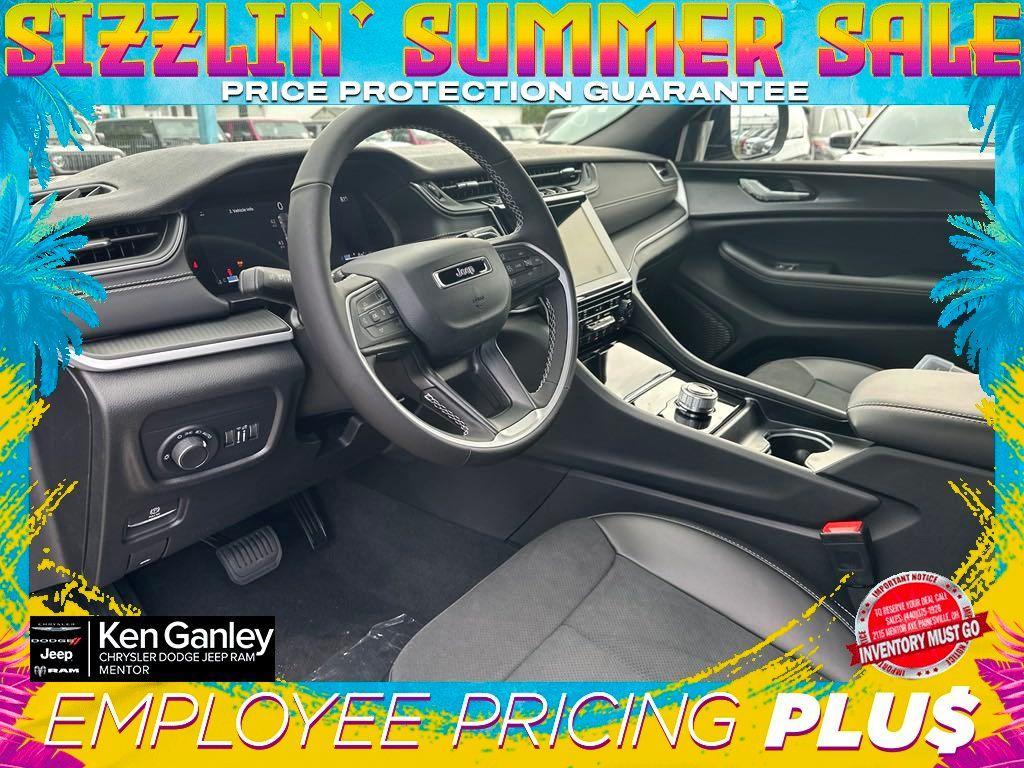 new 2024 Jeep Grand Cherokee car, priced at $38,499