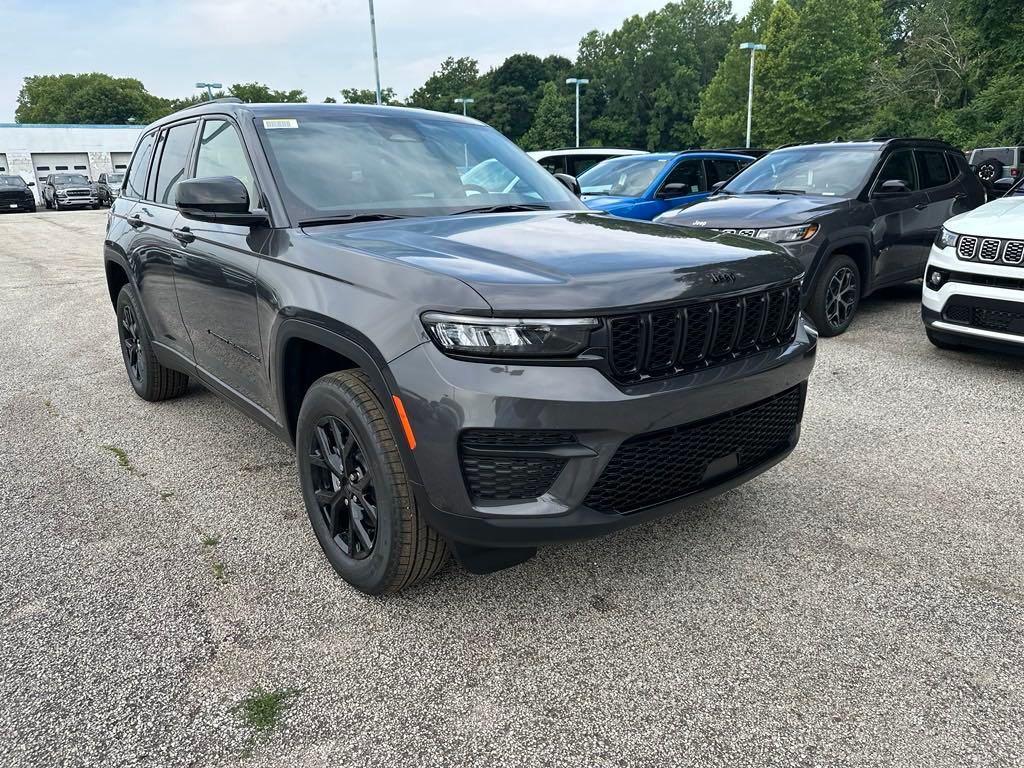 new 2024 Jeep Grand Cherokee car, priced at $38,499