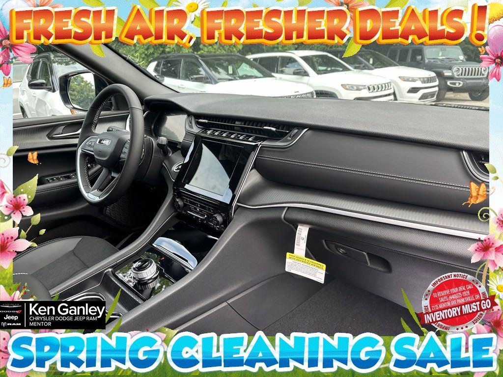 new 2024 Jeep Grand Cherokee car, priced at $44,001
