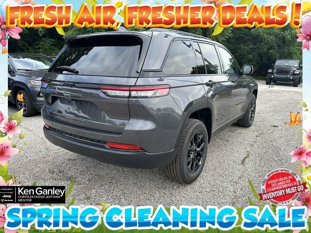 new 2024 Jeep Grand Cherokee car, priced at $44,001