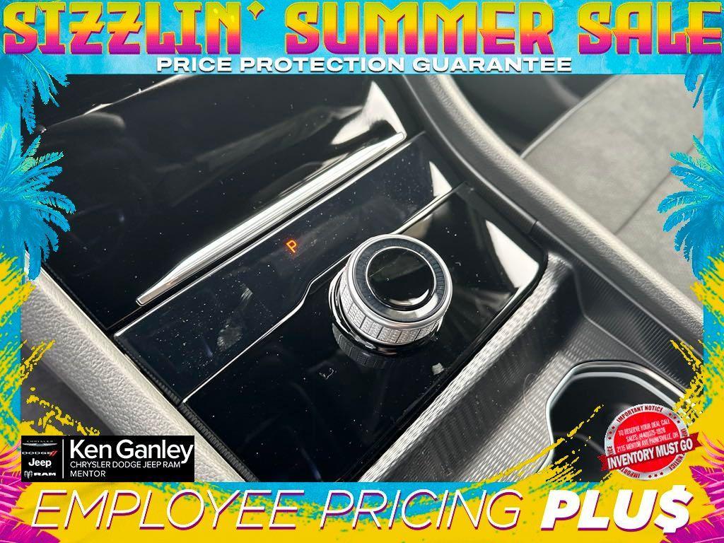 new 2024 Jeep Grand Cherokee car, priced at $38,499