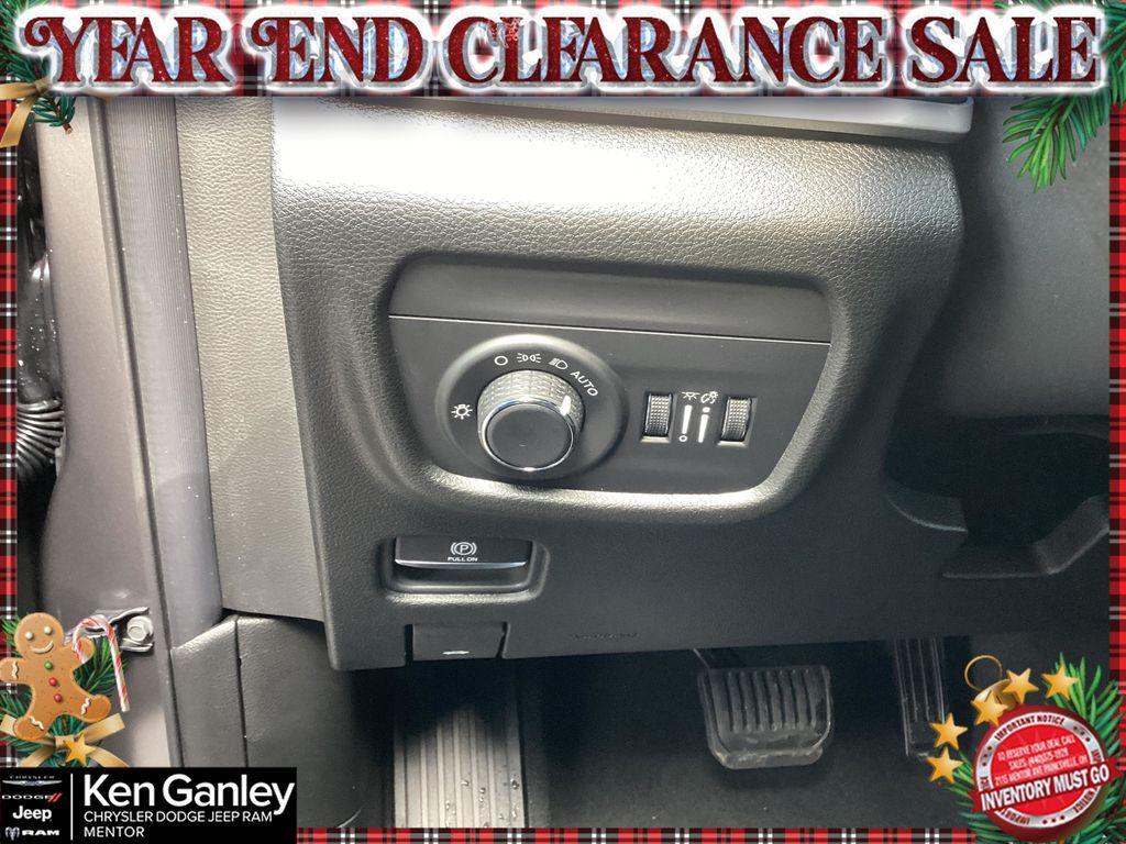 new 2025 Jeep Grand Cherokee car, priced at $44,480