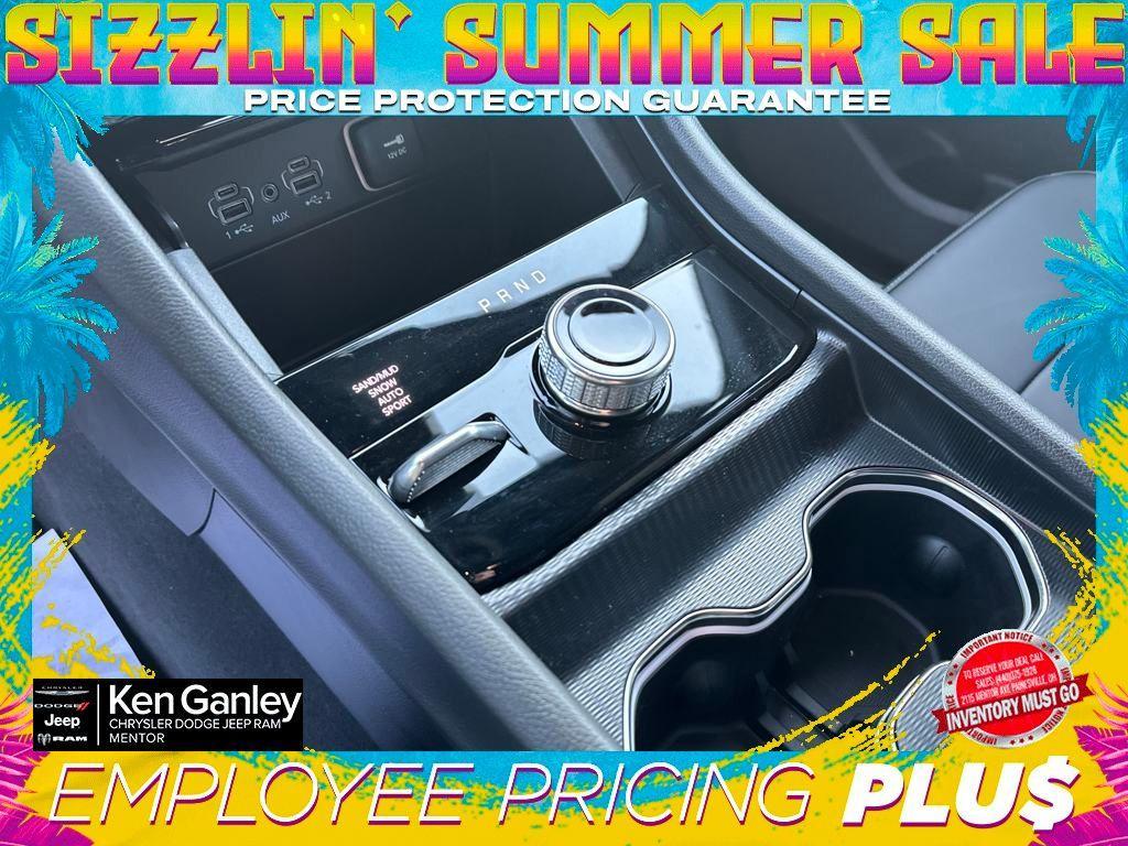 new 2025 Jeep Grand Cherokee car, priced at $44,901