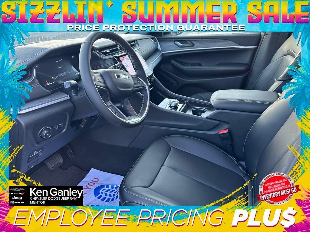 new 2025 Jeep Grand Cherokee car, priced at $44,901
