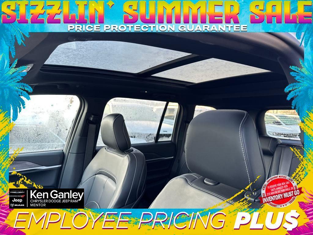 new 2025 Jeep Grand Cherokee car, priced at $44,901