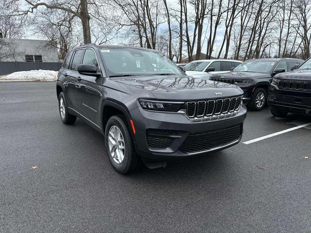 new 2025 Jeep Grand Cherokee car, priced at $38,614