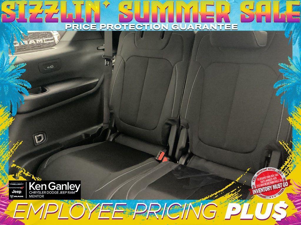 new 2025 Jeep Grand Cherokee L car, priced at $40,525