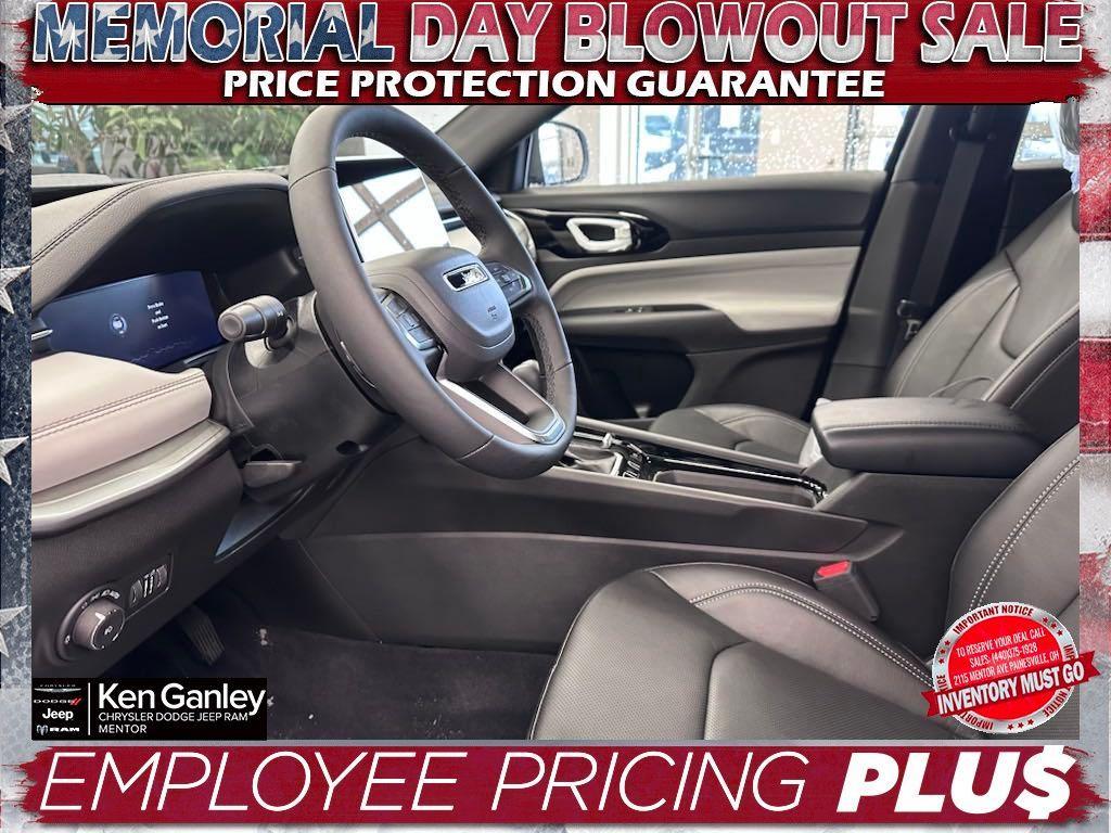 new 2025 Jeep Compass car, priced at $32,851