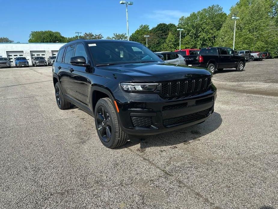 new 2024 Jeep Grand Cherokee L car, priced at $46,295