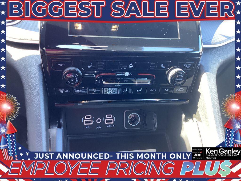 new 2025 Jeep Grand Cherokee L car, priced at $42,857