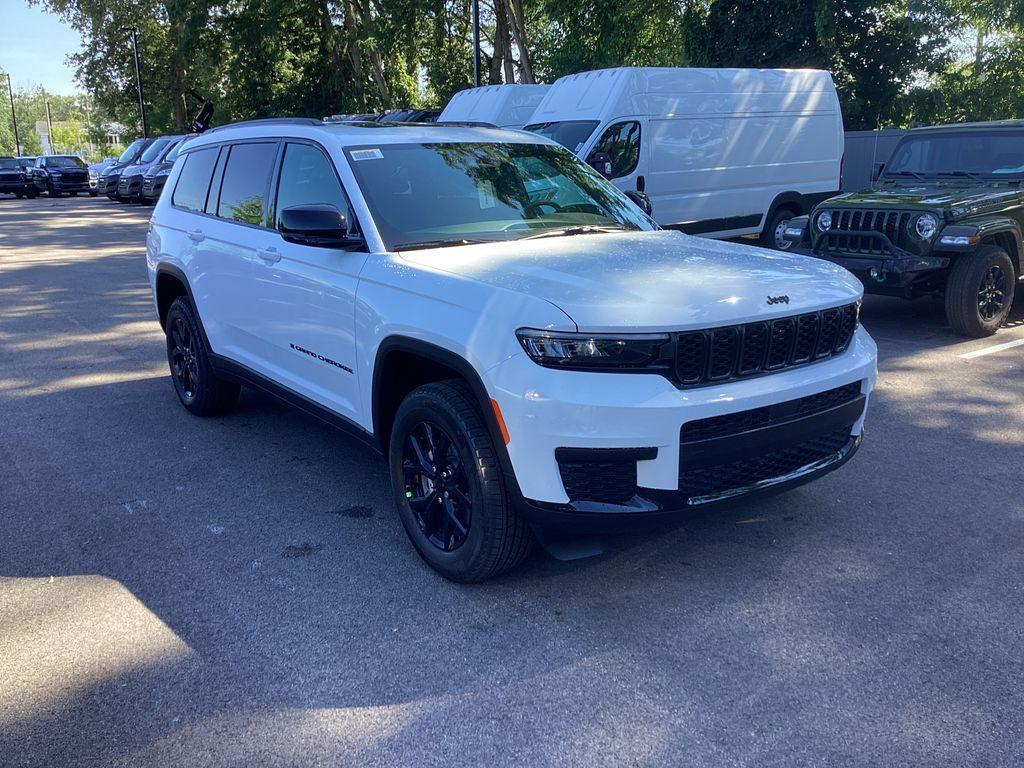 new 2025 Jeep Grand Cherokee L car, priced at $42,857