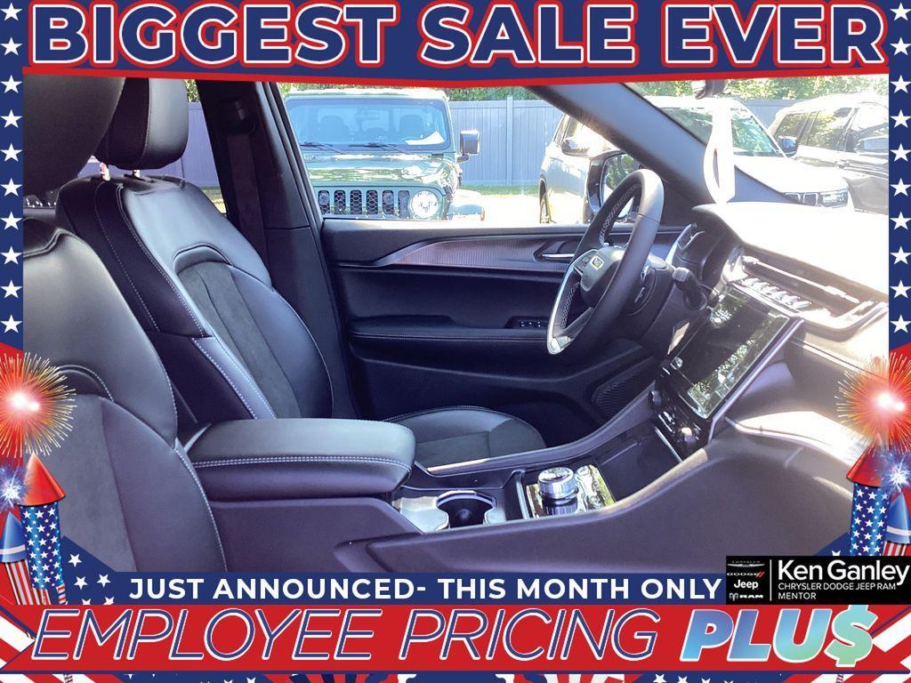 new 2025 Jeep Grand Cherokee L car, priced at $42,857