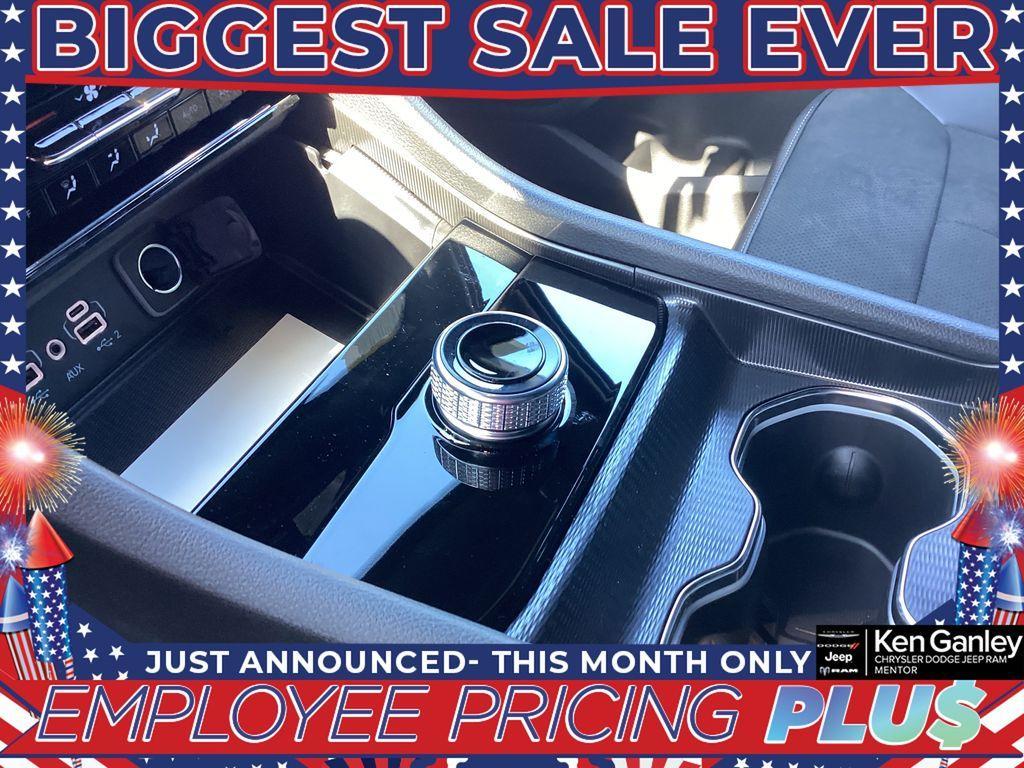 new 2025 Jeep Grand Cherokee L car, priced at $42,857