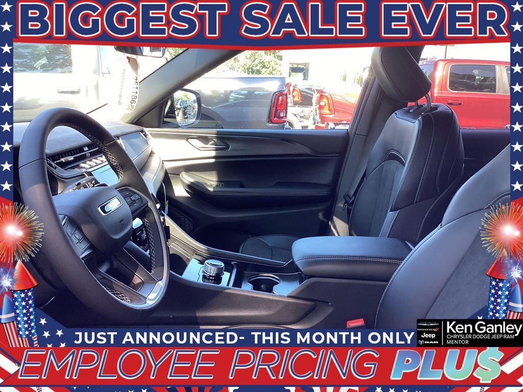 new 2025 Jeep Grand Cherokee L car, priced at $42,857