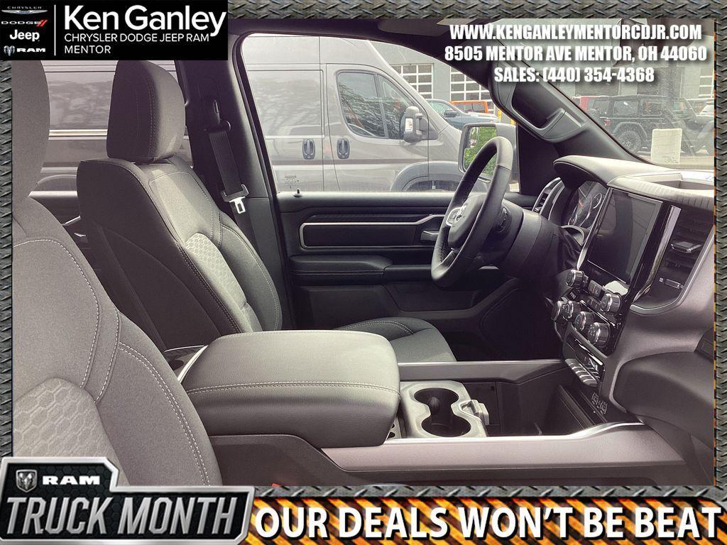 new 2025 Ram 1500 car, priced at $45,814